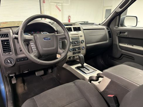 Used 2009 Ford Escape XLT FWD image 16