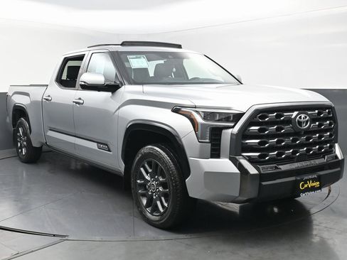 Used 2022 Toyota Tundra Platinum image 3