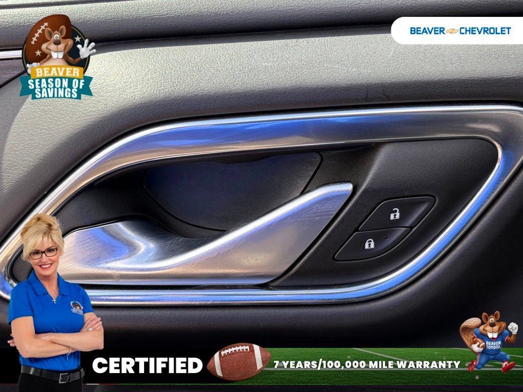 Used 2024 Chevrolet Suburban LT AWD/4WD image 32