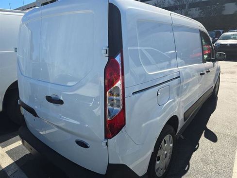 Used 2023 Ford Transit Connect XLT image 4