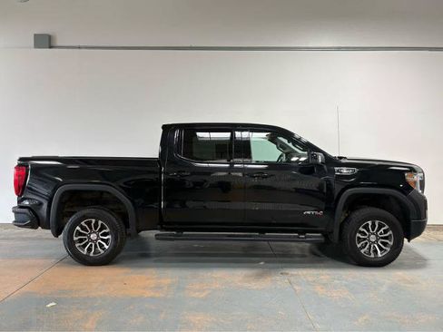 Used 2020 GMC Sierra 1500 AT4 w/ Off Road Performance Package AWD/4WD image 7