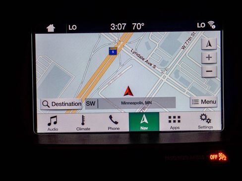 Used 2017 Ford Explorer XLT w/ Equipment Group 202A AWD/4WD image 25