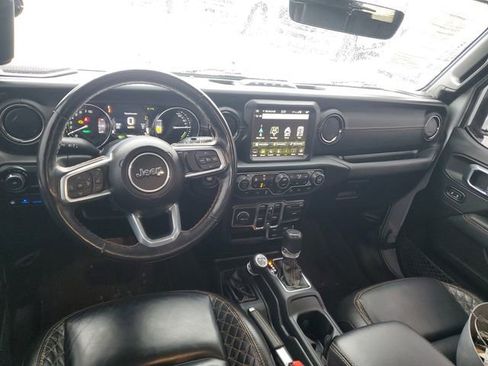 Used 2023 Jeep Wrangler Unlimited Sahara image 10