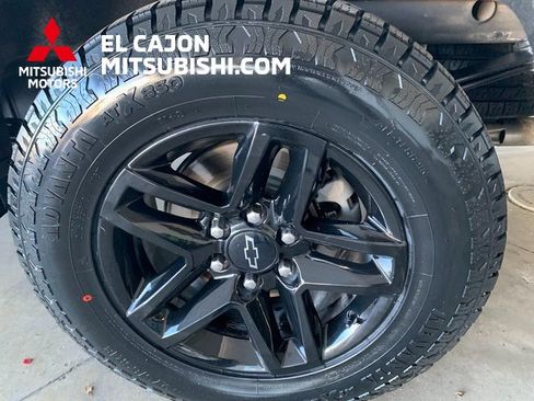 Used 2022 Chevrolet Silverado 1500 LT Trail Boss w/ Convenience Package II image 7