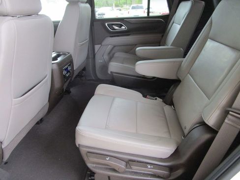 Used 2021 Chevrolet Tahoe LT image 18