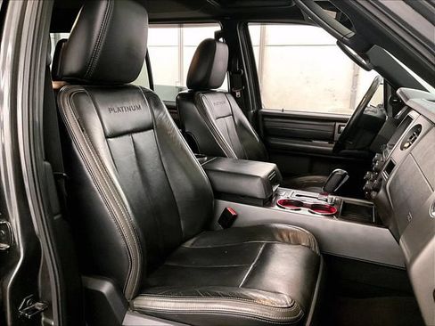 Used 2017 Ford Expedition Platinum AWD/4WD image 7