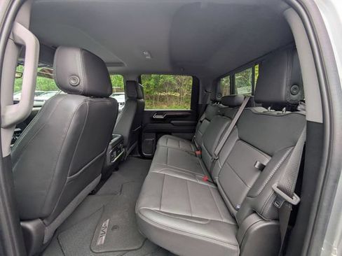 Used 2024 GMC Sierra 2500 Denali w/ Denali Reserve Package AWD/4WD image 30