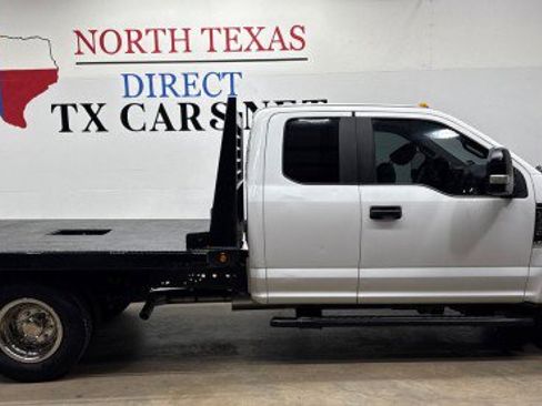 Used 2017 Ford F350 XL w/ Power Equipment Group image 4