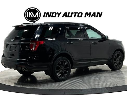 Used 2018 Ford Explorer XLT w/ Equipment Group 202A AWD/4WD image 4