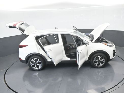 Used 2020 Kia Sportage LX image 68