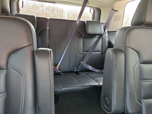 Used 2017 GMC Yukon Denali w/ Enhanced Security Package image 24