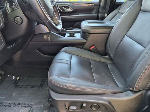Used 2022 Chevrolet Suburban RST w/ Luxury Package AWD/4WD image 9