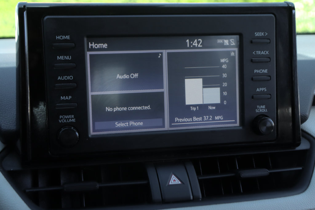 Used 2019 Toyota RAV4 XLE FWD image 27