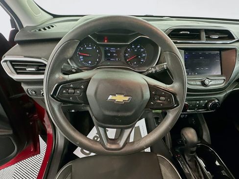 Used 2021 Chevrolet TrailBlazer LS image 11
