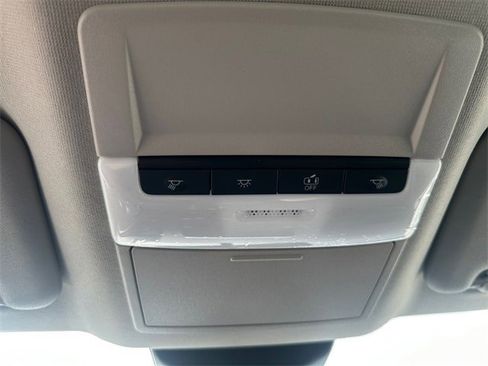 New 2025 Nissan Sentra SV image 18