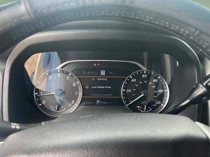 Used 2021 Nissan Titan SV w/ SV Convenience Package