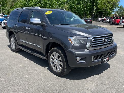 Used 2019 Toyota Sequoia Platinum AWD/4WD image 1