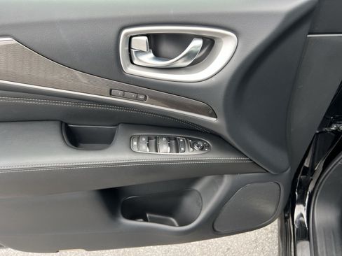 Used 2020 INFINITI QX60 Luxe w/ Essential Package AWD/4WD image 15