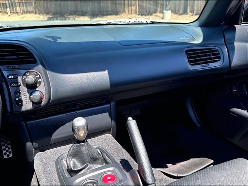 Used 2000 Honda S2000 image 9
