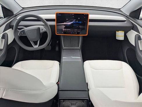 Used 2026 Tesla Model Y 2WD image 14