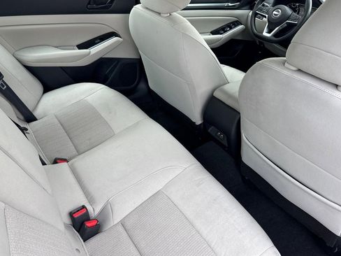 Used 2023 Nissan Altima 2.5 SV image 29