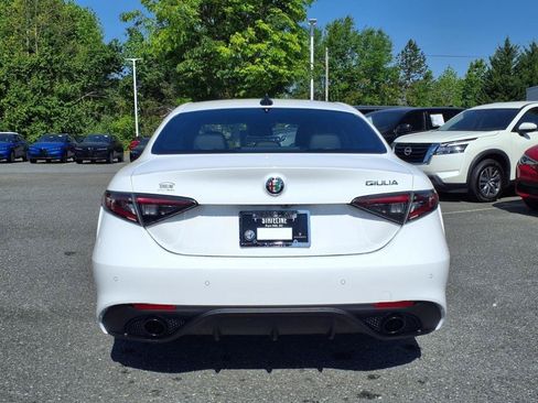 New 2025 Alfa Romeo Giulia w/ Driving Assist Package RWD image 20