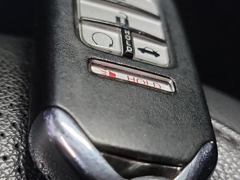 Used 2022 Honda Accord Touring image 32
