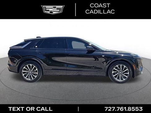 Used 2025 Cadillac Lyriq Sport RWD image 5
