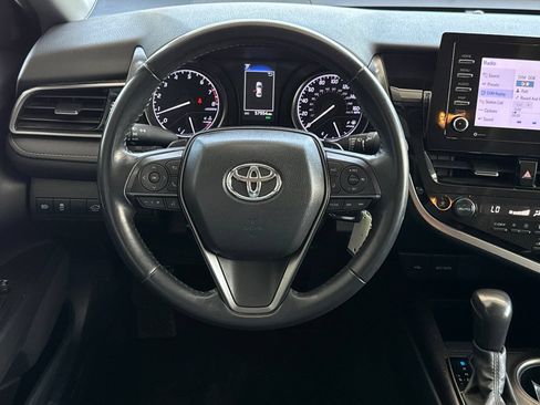 Used 2024 Toyota Camry SE FWD image 17