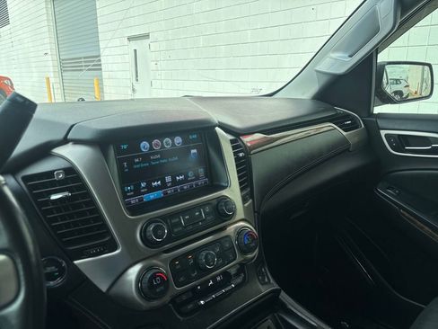 Used 2017 GMC Yukon Denali image 13