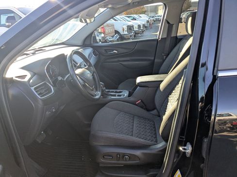 Used 2023 Chevrolet Equinox LT image 17