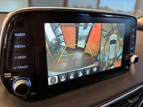 Used 2020 Hyundai Santa Fe Limited AWD/4WD image 14