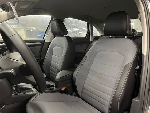 New 2025 Volkswagen Jetta SE image 18