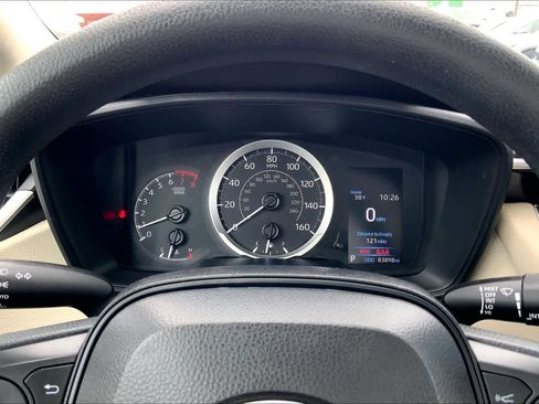 Used 2021 Toyota Corolla LE image 26