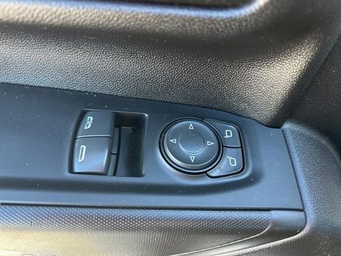 Used 2022 GMC Sierra 3500 Pro w/ Convenience Package image 19