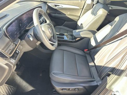 Used 2024 Buick Envision Avenir AWD/4WD image 19