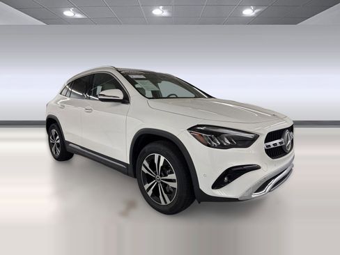 Certified 2025 Mercedes-Benz GLA 250 image 6