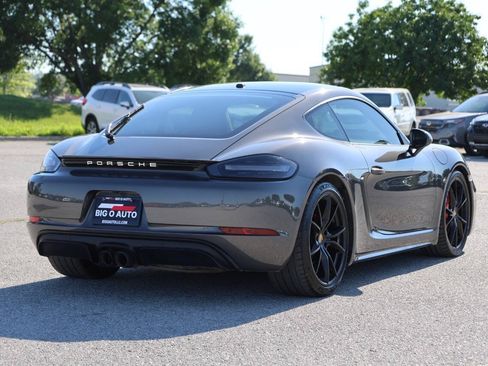 Used 2018 Porsche 718 Cayman GTS RWD image 9