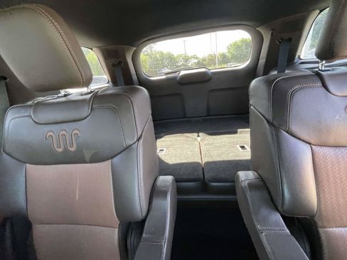 Used 2022 Ford Explorer King Ranch w/ Premium Technology Package AWD/4WD image 14