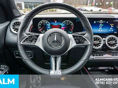 Used 2025 Mercedes-Benz GLB 250 GLB 250 w/ Exclusive Package image 30