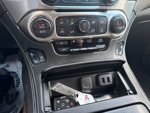 Used 2019 GMC Yukon XL Denali w/ Denali Ultimate Package AWD/4WD image 28