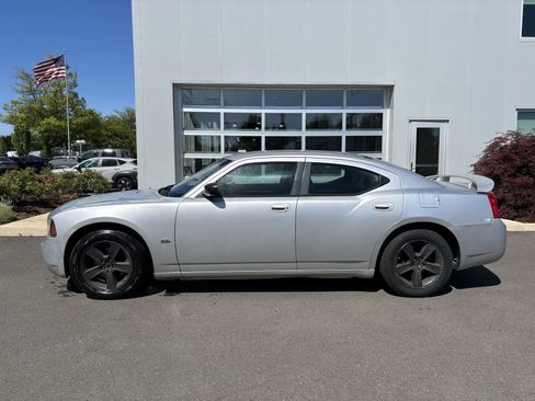 Used 2009 Dodge Charger SXT RWD image 2