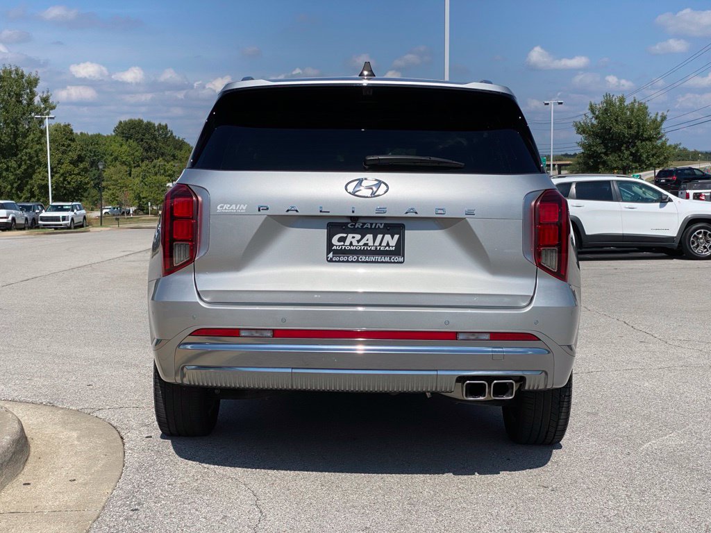 Used 2024 Hyundai Palisade Calligraphy FWD image 6