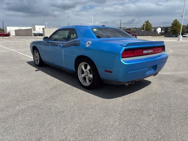 Used 2009 Dodge Challenger R/T RWD image 3