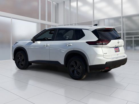 New 2026 Nissan Rogue SV image 4