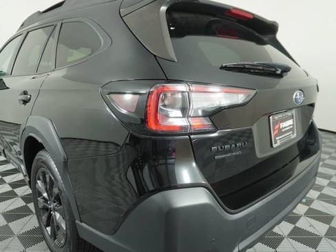 Certified 2025 Subaru Outback Onyx Edition AWD/4WD image 12