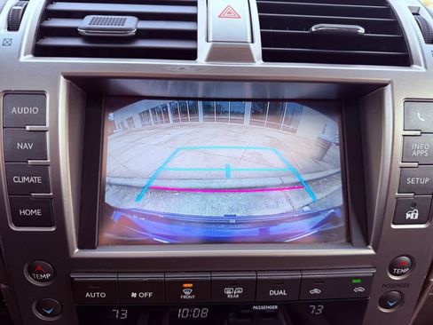 Used 2018 Lexus GX 460 image 24