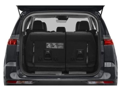 Used 2022 Kia Carnival LX image 39