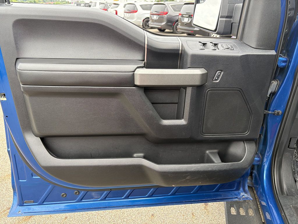 Used 2017 Ford F150 Raptor AWD/4WD image 28