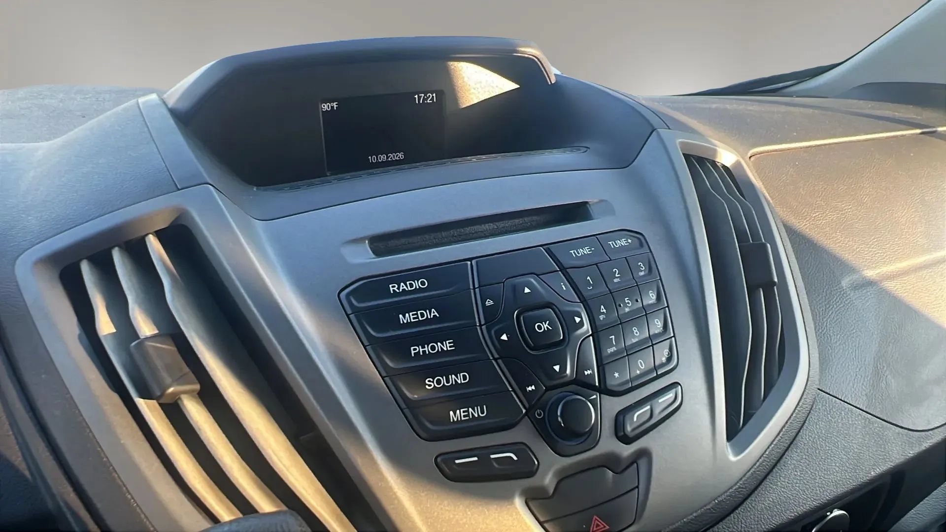 Used 2019 Ford Transit 350 XL RWD image 12